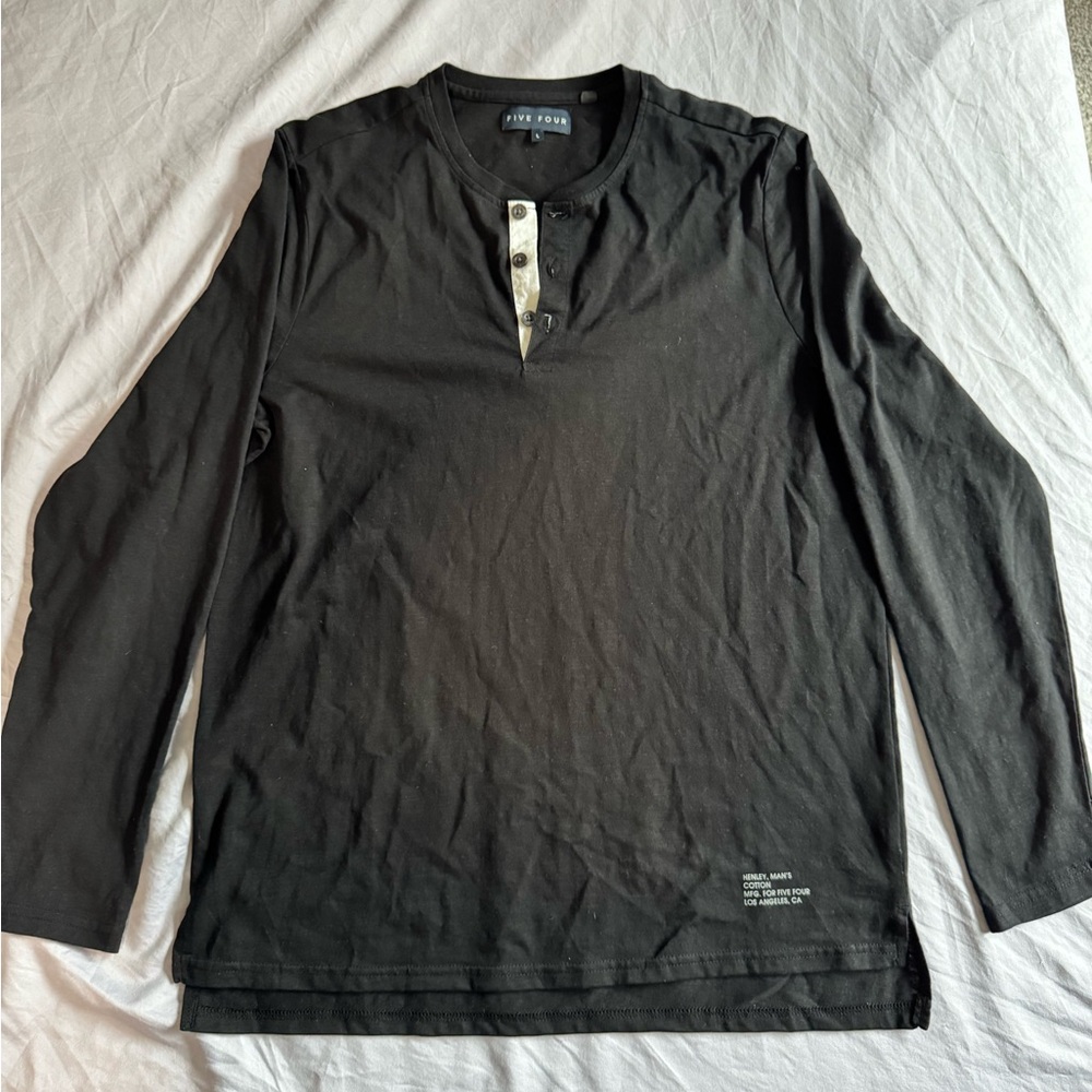 Men’s long sleeve shirt